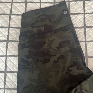 Lululemon green camo high rise tights